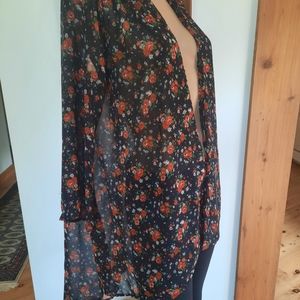 La Scala wrap. Large. Made in USA. Lightweight.  Like New